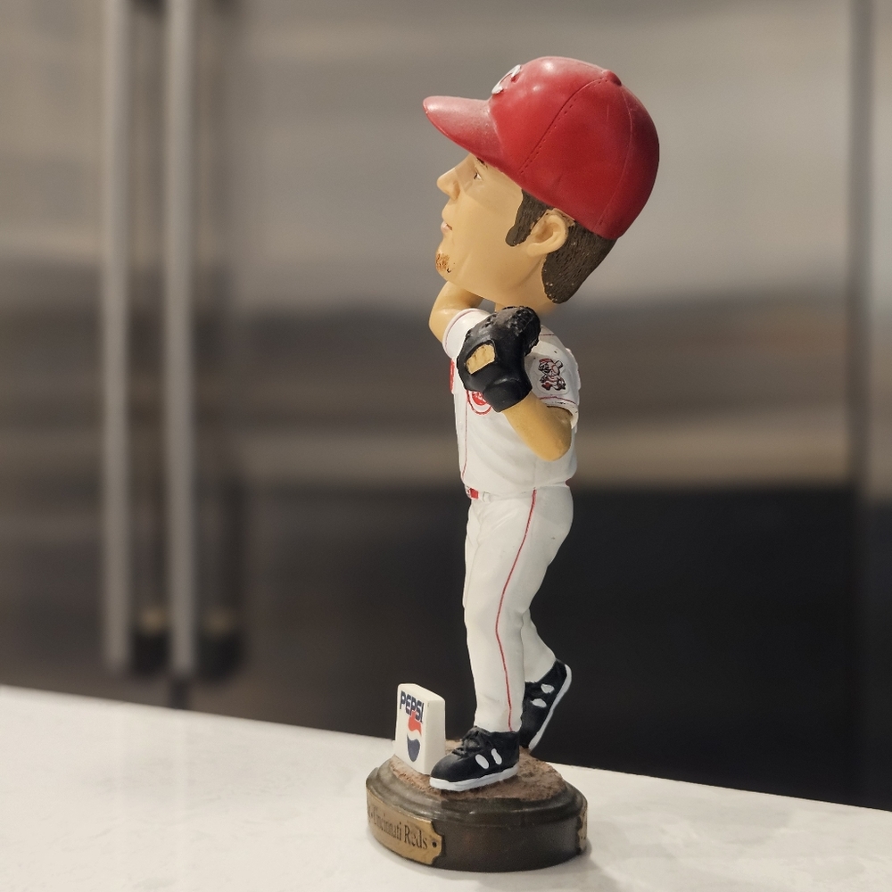 Cincinnati Reds Bobblehead #39 - Picture 8 of 9